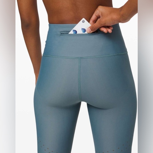 Lululemon Zoned In Tight 27" *SenseKnit Size 4 - Picture 3 of 9